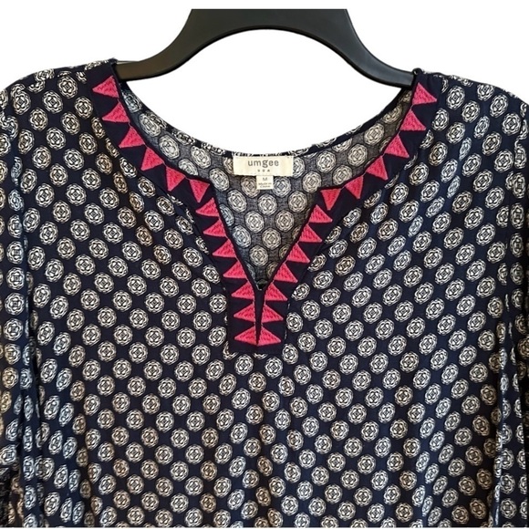 UMGEE, HI-LOW DRESS, WITH 3/4 SLEEVE. BLUE PAISLEY, V-NOTCHED NECK. SIZE M - Picture 5 of 9